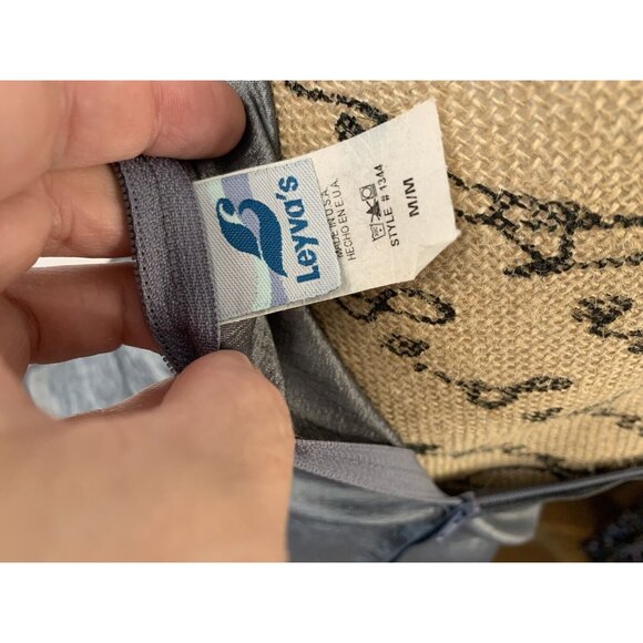 (E-118) Leyva’s straple womens dress size M run small silver color - Picture 6 of 7